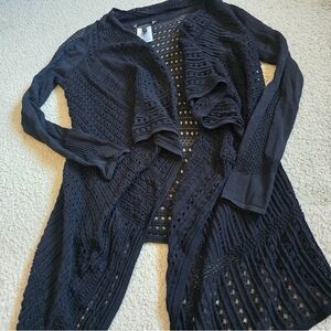 BCBGMAXAZRIA Black Open Front Crochet Cardigan Duster M/L